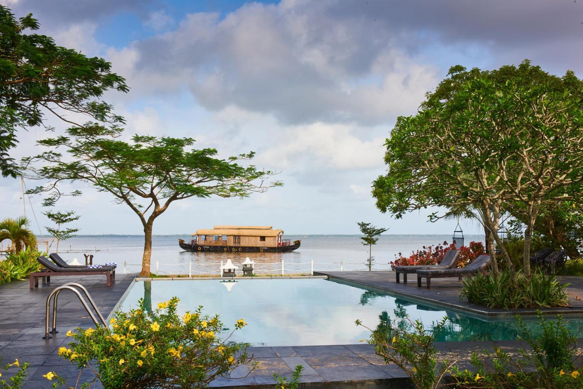 Deshadan Backwater Resort - The Best Sunrise View Alappuzha Exterior photo